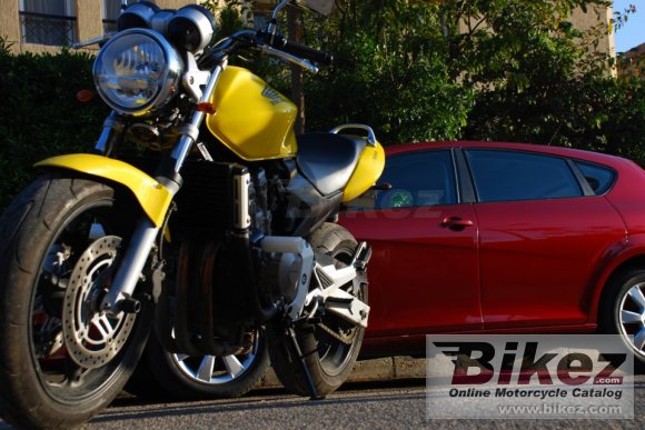 2004 Honda 599 photo